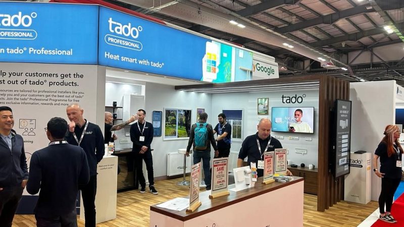Retail Profiling working with tado° at an event and expo through various field marketing services and branded space solutions