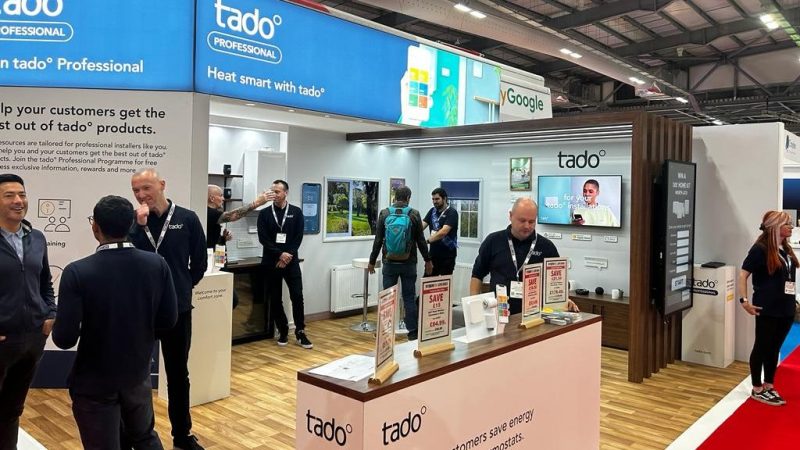 Retail Profiling working with tado° at an event and expo through various field marketing services and branded space solutions