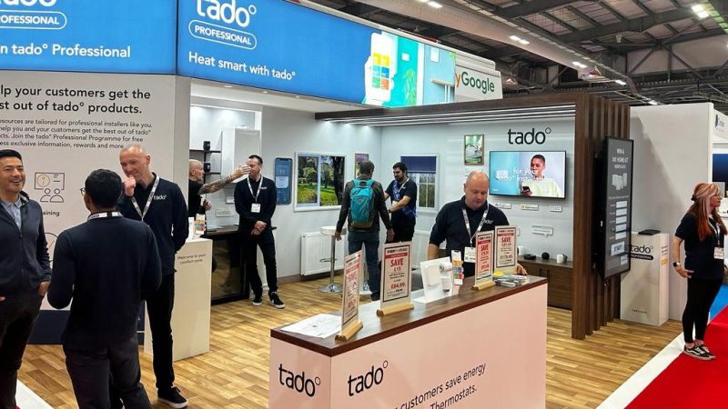 Retail Profiling working with tado° at an event and expo through various field marketing services and branded space solutions