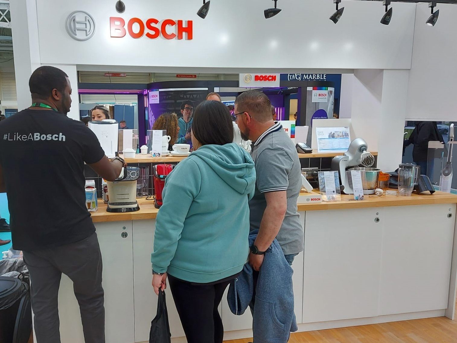 Expos stand design and installation for BOSCH by Retail Profiling