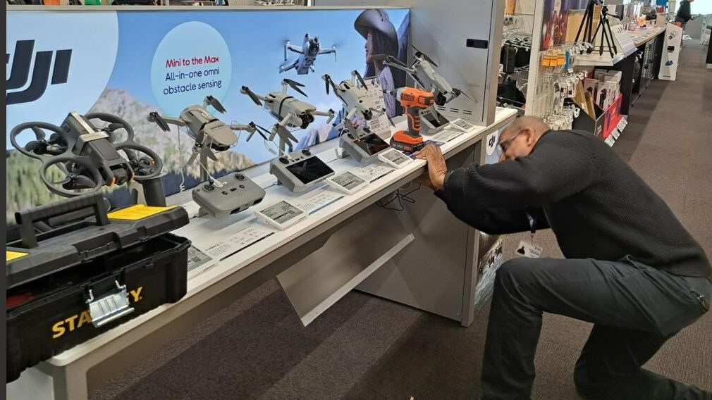 Retail Profiling - DJI’s OSMO Mobile 7 Pro product launch